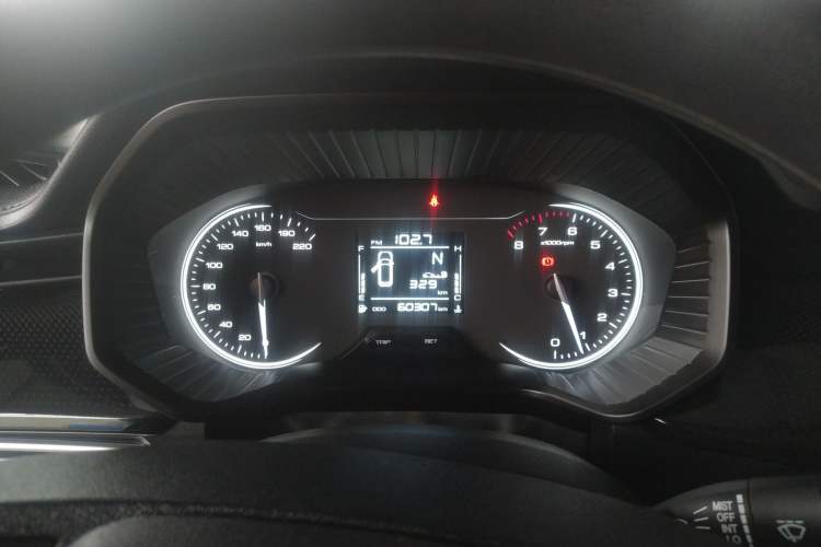 Used Wuling Jiachen 2022 1.5L Manual Enjoyment Elite Model
