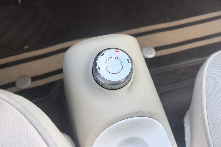 Used Wuling Hongguang MINIEV 2024 3rd Generation 215km Youth Edition Gear Lever