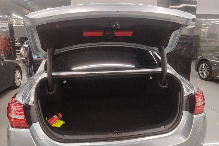 Used Hongqi H5 2018 30TD Smart Connect Dynamic Edition