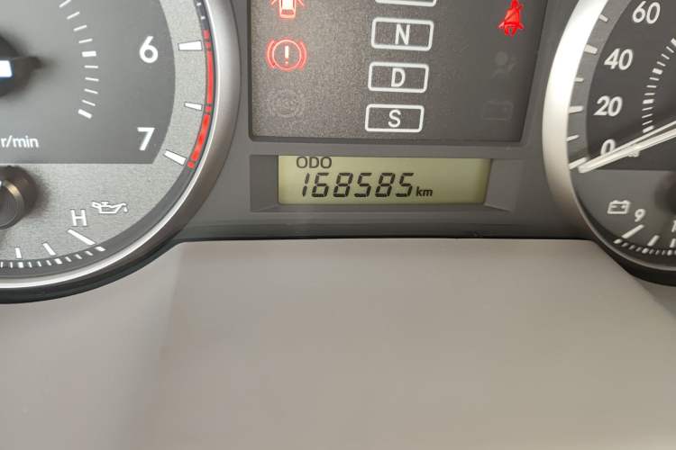 Used Toyota Land Cruiser 2015 4.0L 5-Seater Middle East Version
