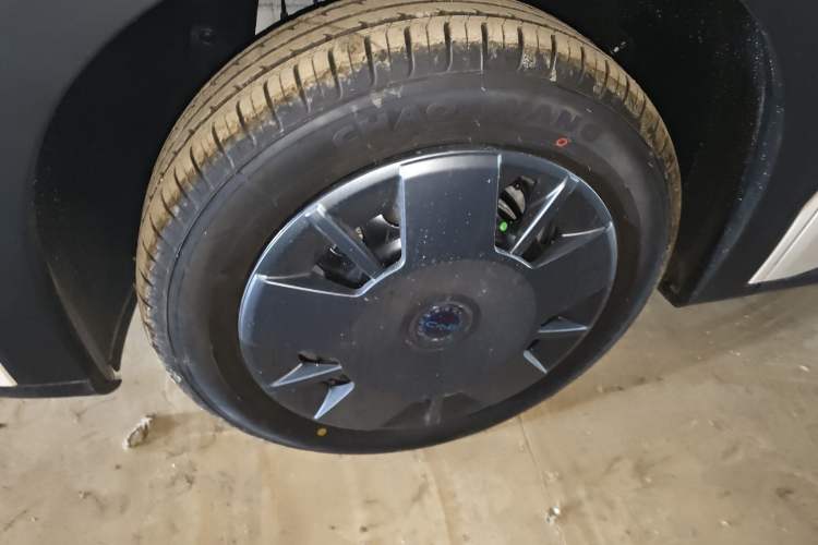 Used BYD Seagull 2025 Intelligent Driving Version 305 km Dynamic Edition Left Front Wheel Hub