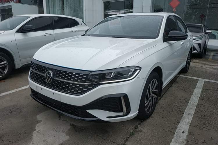 Used Volkswagen Lavida 2023 280TSI DSG Starry Sky Deluxe Edition Guazi used car, China used car export, Used car for sale, Used  cars, Cheapest cars for sale
