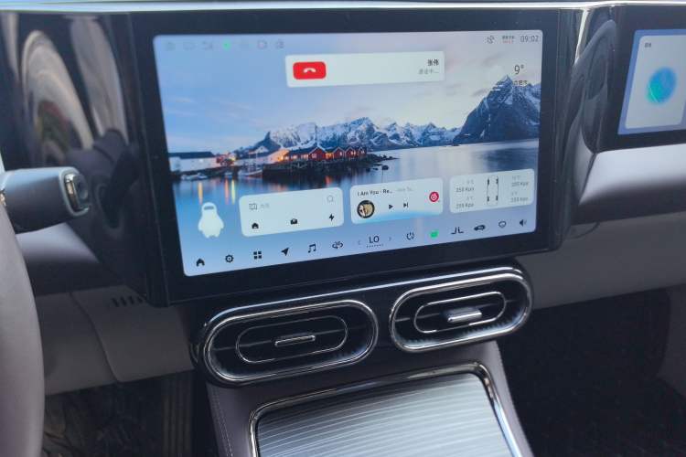 Used Leapmotor C11 2023 Pure Electric 500 Smart Edition Audio And AC Panel