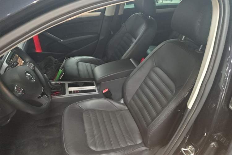 Used Volkswagen Passat 2014 1.8TSI DSG Prestige Edition
