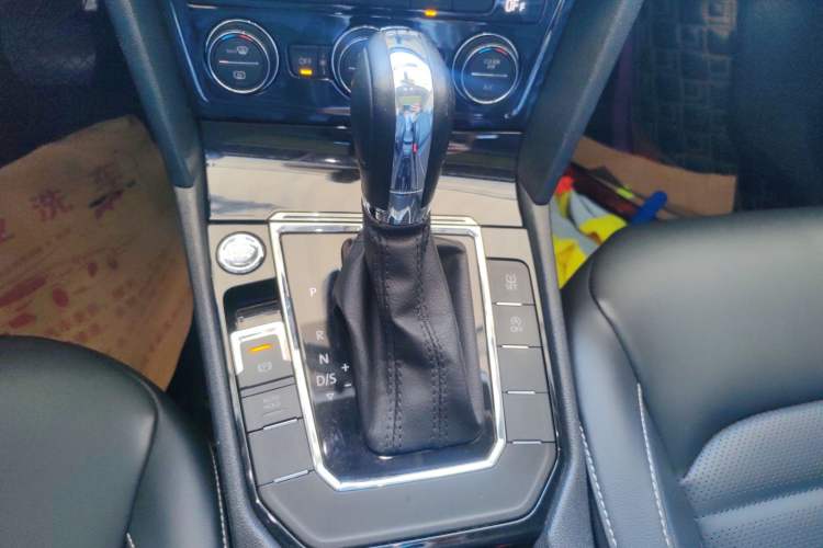 Used Volkswagen Lamando 2019 280TSI DSG Comfort Edition China VI standard
