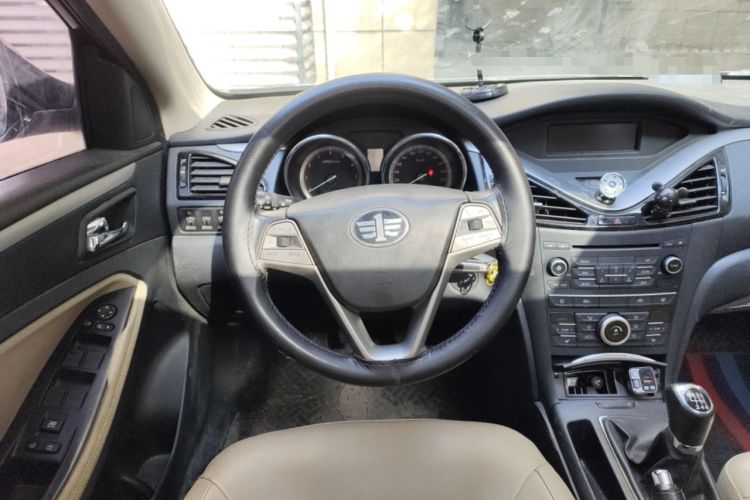 Used Bestune B70 2014 2.0L manual luxury version