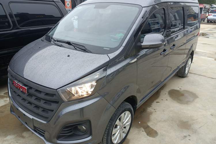 Used Jinbei Gold Hiace M Classic 2022 1.5L Travel Lion Passenger Van 7 Seats