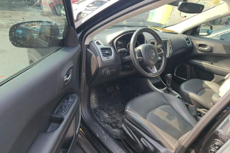 Used Jeep Compass 2017 200T Automatic Family Edition