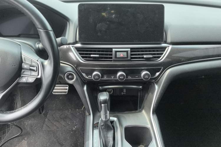 Used Honda Accord 2022 260TURBO Phantom Night · Prestige Edition Audio And AC Panel