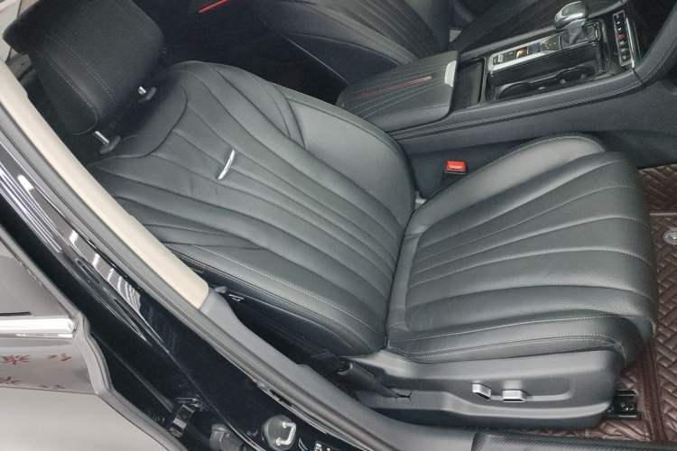 Used Hongqi H5 2023 2.0T Automatic Smart Connect Flagship Edition Right Front Seat