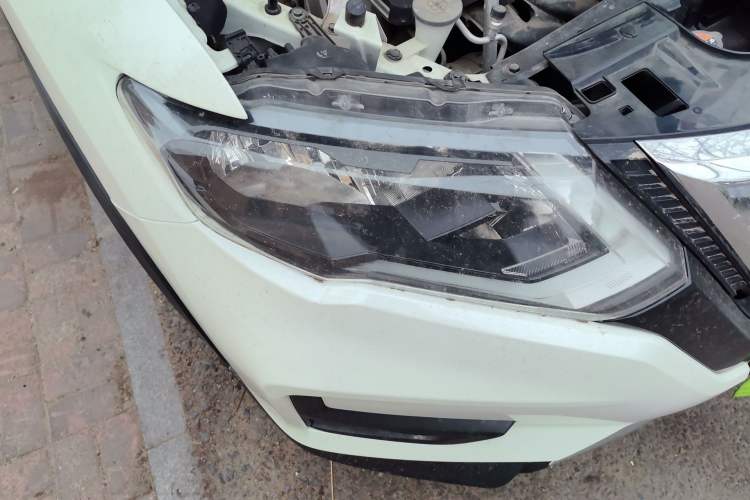 Used Nissan X-Trail 2019 2.0L CVT Smart Connect Comfort Edition 2WD Right Front Headlight