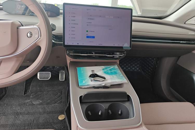 Used Hyptec GT 2025 710 Max Edition Audio And AC Panel