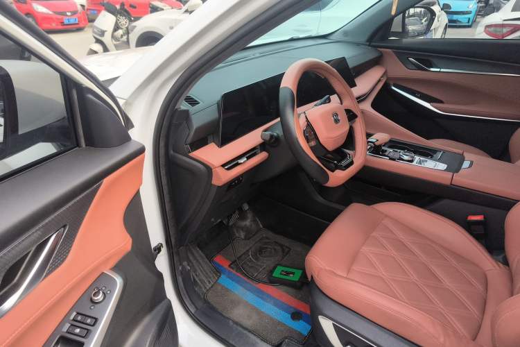 Used CHANGAN CS75 PLUS 2023 3rd Generation 1.5T Automatic Prestige Model
