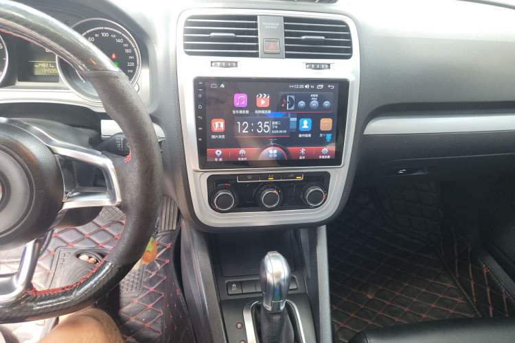 Used Volkswagen Scirocco 2014 1.4 TSI Competition Edition Audio And AC Panel