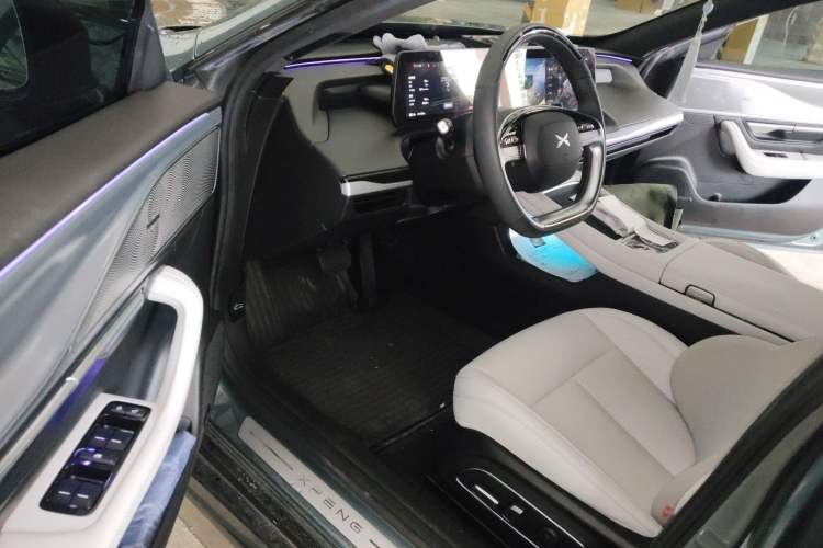 Used XPeng P7 2023 P7i 610 Max Performance Edition Driver Seat