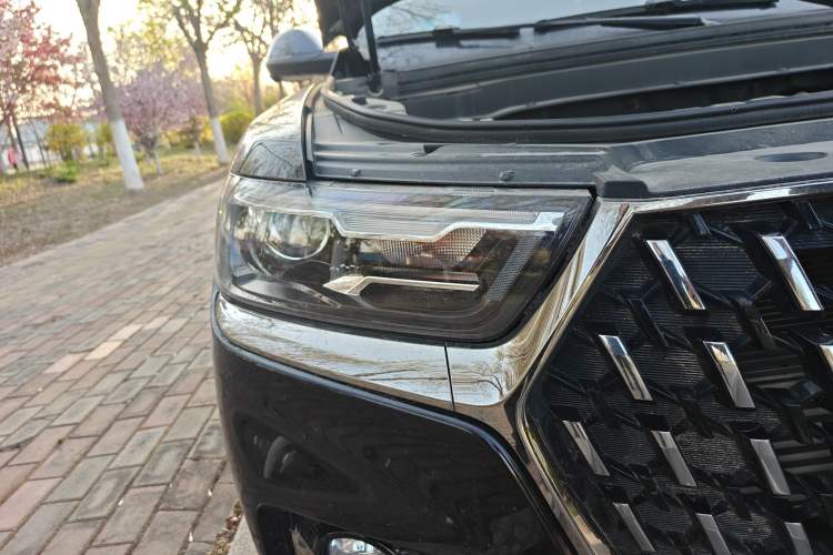 Used Haval H6 2023 National Trend Edition 1.5T Automatic Urban Version Right Front Headlight