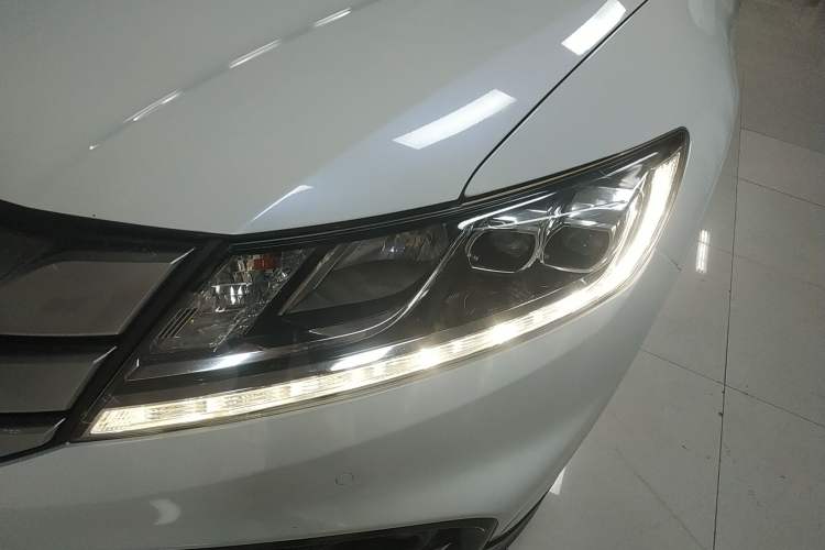 Used Honda Crosstour 2014 2.4L Luxury Edition
