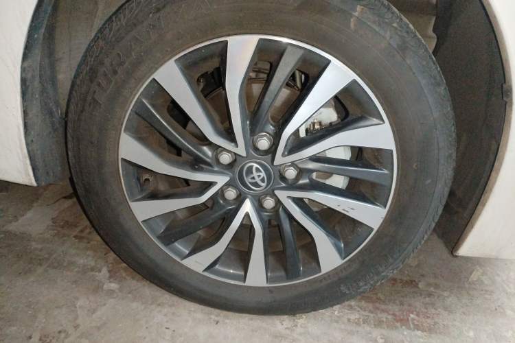 Used Toyota Corolla Hybrid E+ 2020 1.8L E-CVT Comfort Edition Right Front Wheel Hub