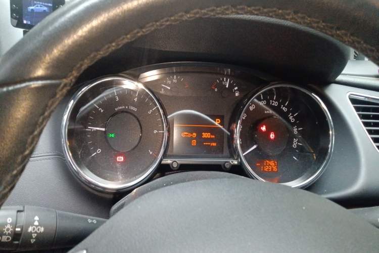 Used Peugeot 3008 2013 2.0L Automatic Trend Edition