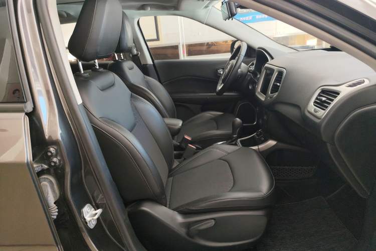 Used Jeep Compass 2020 220T Automatic Leading Edition