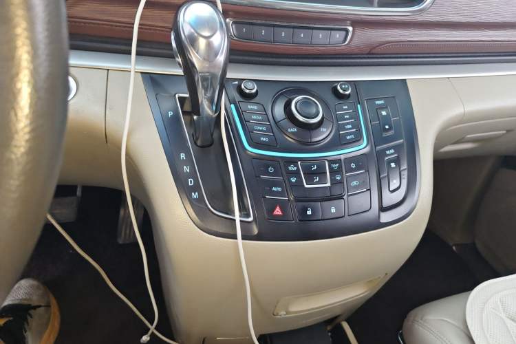 Used Buick GL8 2015 2.4L Luxury Business Premium Edition