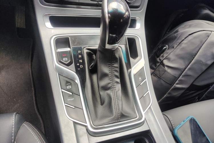 Used Geely Auto Emgrand 2019 Leading Edition 1.5L CVT Luxury Model China VI Standard