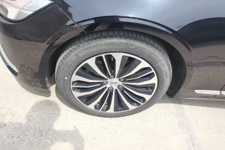 Used Volvo S90 2024 B5 Zhiyi Luxury Edition Exterior 2