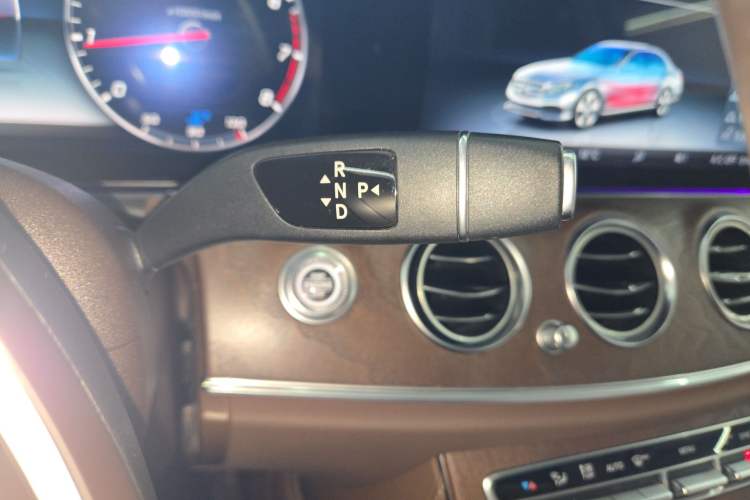 Used Mercedes-Benz E-Class 2018 Facelift E 200 L