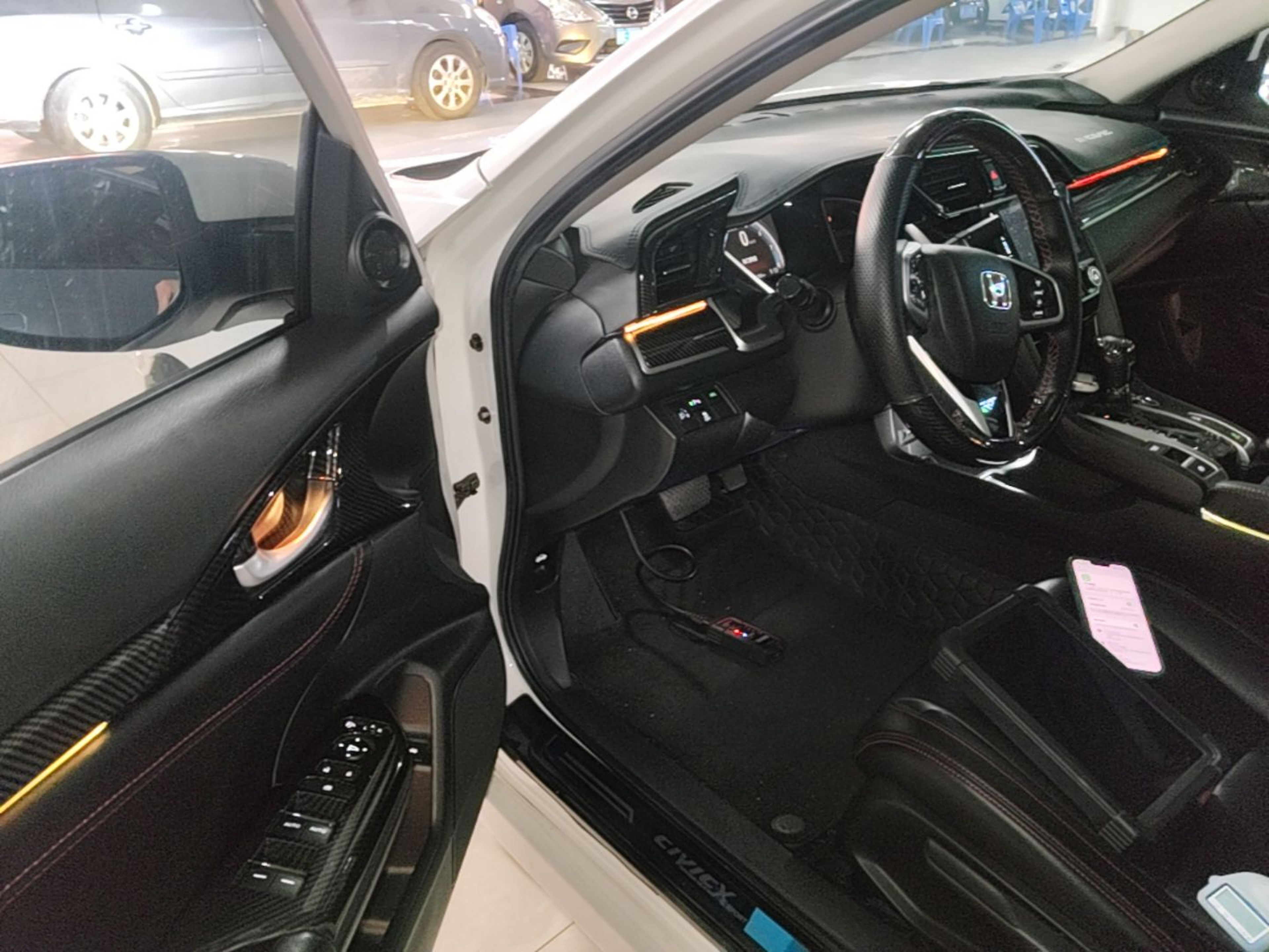 Interior delantero