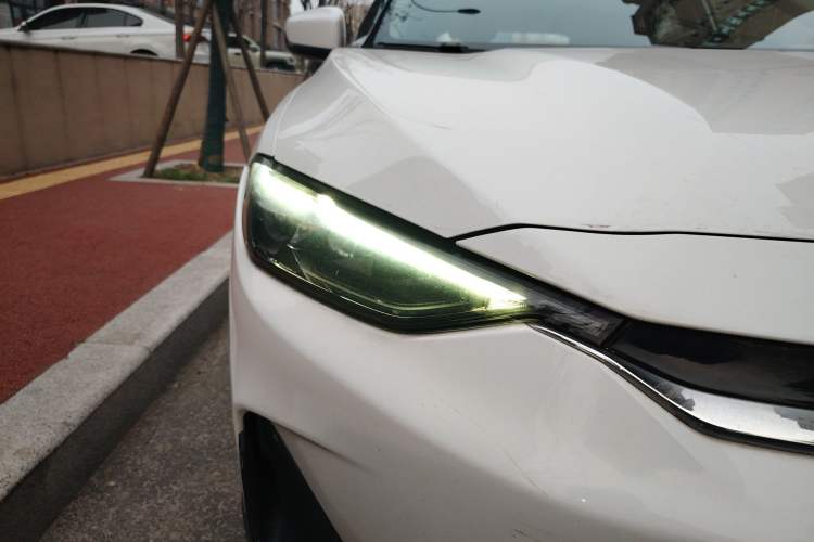 Used Chevrolet Menlo 2022 Star Enjoyment Edition Plus Right Front Headlight