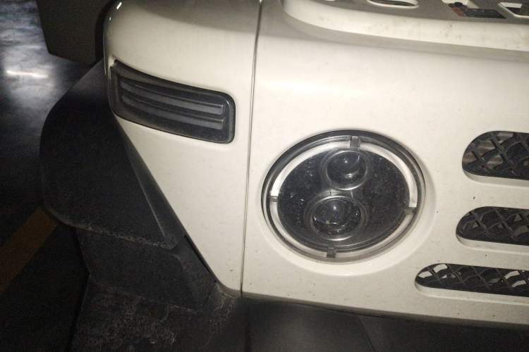 Used 212 T01 2024 2.0T Explorer
