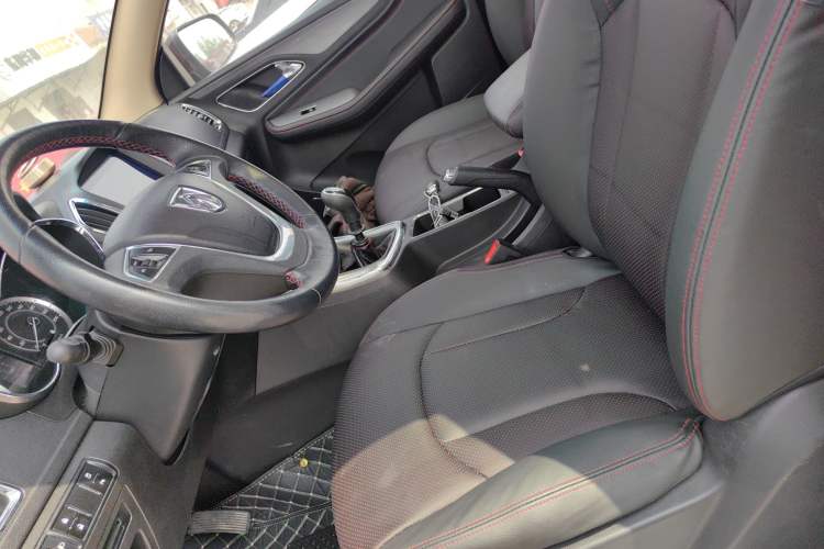 Used Baojun 560 2016 1.8L Manual Luxury Edition Left Front Seat