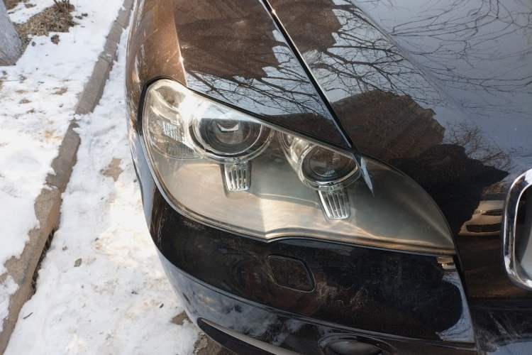 Used BMW X5 2011 xDrive35i Luxury Model
