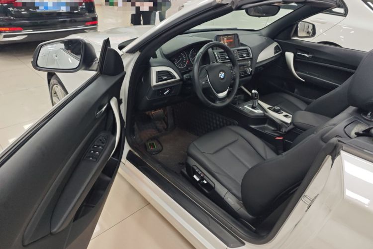 Used BMW 2 Series 2015 220i Convertible Coupe Leading Model
