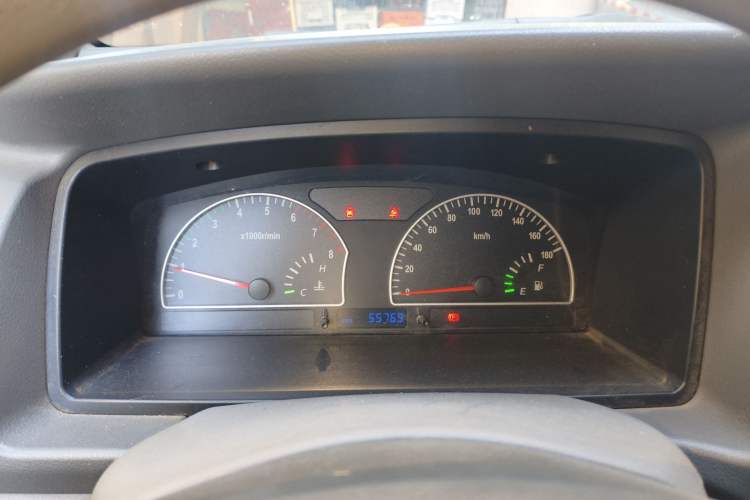 Used Dongfeng Shuaike 2011 1.6L Manual Commercial 5-Seater