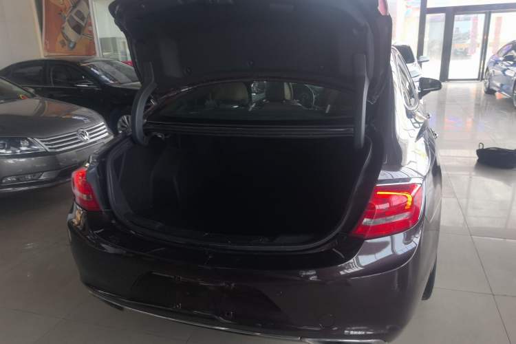 Used Buick LaCrosse 2018 28T Luxury Model