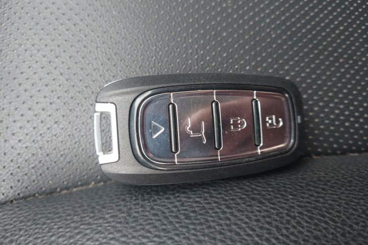 Used Kia kx1 Stonic 2021 1.4L CVT Fun Edition