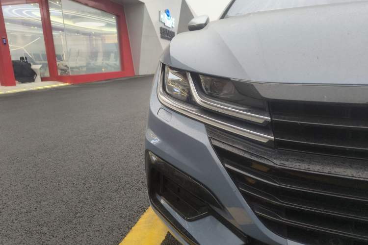 Used Volkswagen FAW-Volkswagen CC 2019 330TSI Glamour Edition China V Standard Right Front Headlight