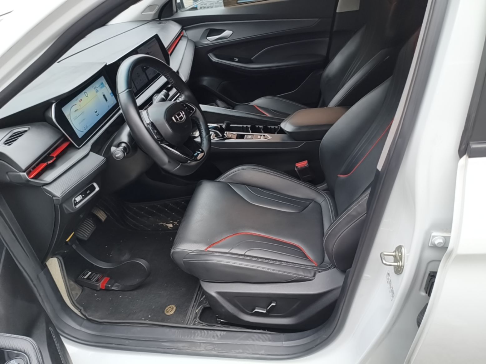 Geely Auto Binray 2024 Binrui COOL 1.5T DCT Longteng Edition — снимка 17