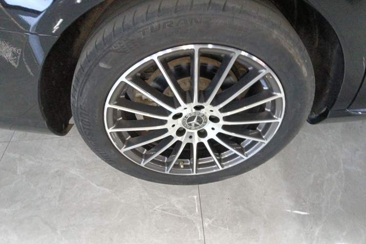 Used Mercedes-Benz E-Class 2021 Facelift E 260 L
