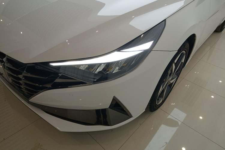 Used Hyundai Elantra 2021 1.5L CVT LUX Prestige Edition Left Front Headlight
