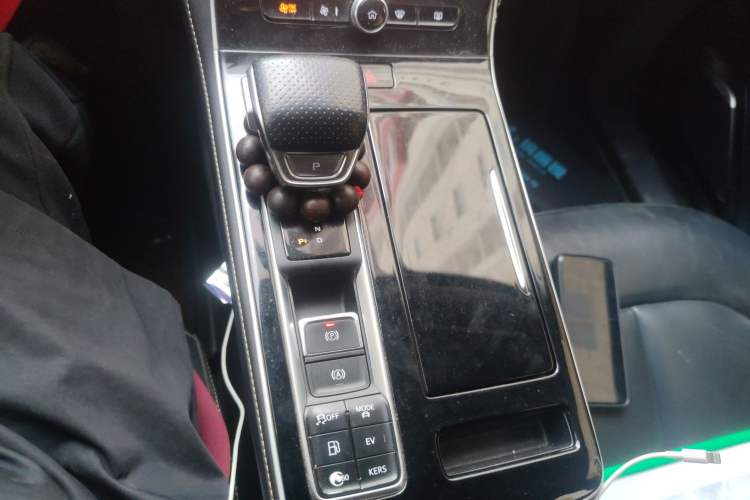 Used Roewe i6 MAX New Energy 2020 1.5T PHEV Sporty Cool Edition Gear Lever