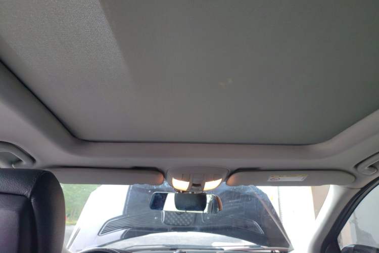 Used Mercedes-Benz R-Class 2017 R 320 4MATIC Business Edition Prestige Model