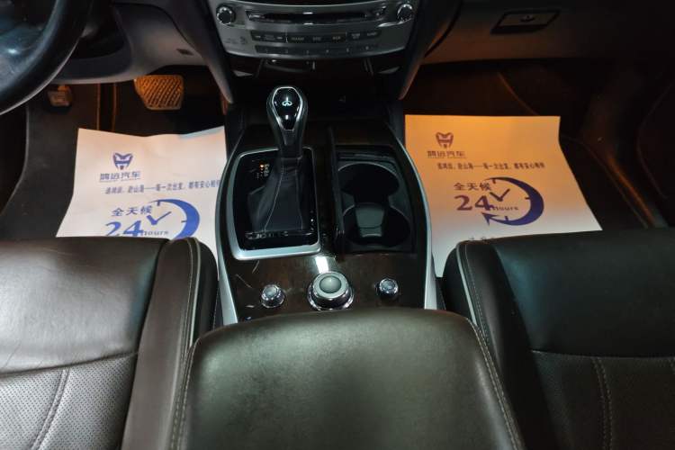 Used Infiniti QX60 2016 2.5 S/C Hybrid Two-Wheel-Drive Excellence Edition China V Standard