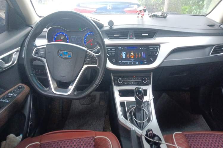 Used Geely Auto Vision 2018 1.5L Automatic Happiness Edition Center Console