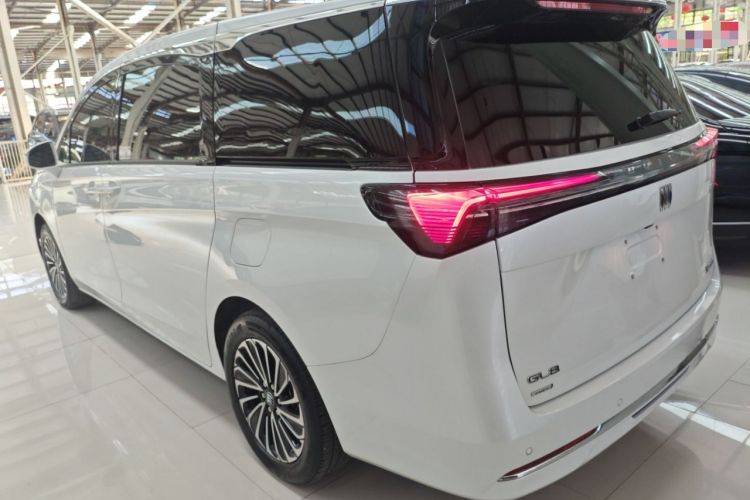 Used Buick GL8 New Energy 2025 Lu Shang Luxury Edition 7-Seater
