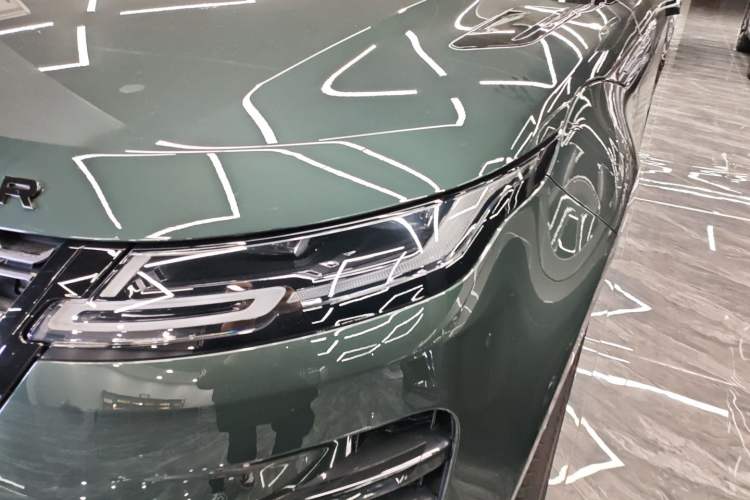 Used Land Rover Range Rover Evoque 2022 Facelifted Aurora L 249 PS R-Dynamic Luxury Edition
