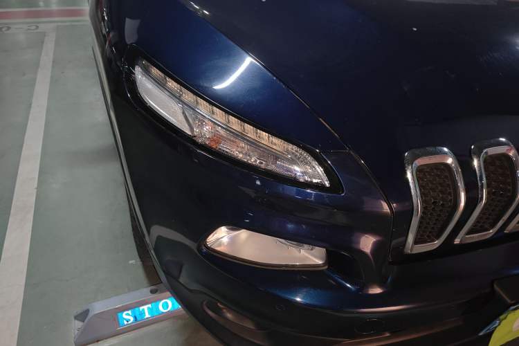 Used Jeep Cherokee 2016 2.4L Leading Edition