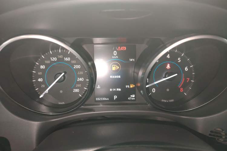 Used Jaguar F-PACE 2018 2.0T Two-Wheel Drive Urban Deluxe Edition
