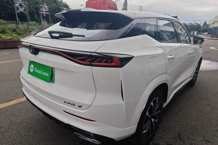 Used Changan UNI-Z New Energy 2025 Smart New Blue Whale 125km Battleship Edition